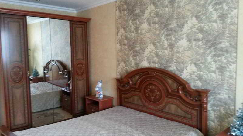 מלון קורסק Gostevoy Dom Stroganovikh מראה חיצוני תמונה